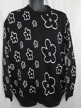 Boohooman Men’s Crewneck Sweater Size Medium Flowers Black White CW-3811